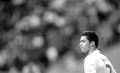 莫雷托：尤文只有可能在夏窗追托纳利；冬窗或夏窗肯定买中卫（莫雷托：尤文追托纳利得等夏窗；冬夏至少一窗必买中卫）