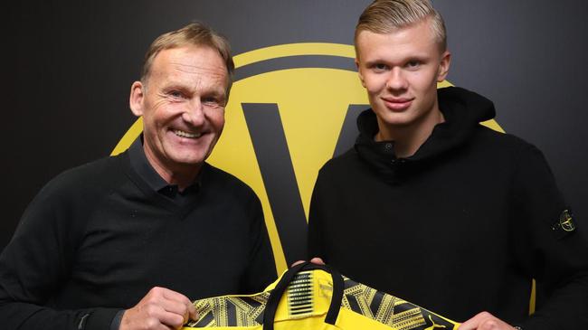 森保一：历史首次赢巴西离不开日本足球长期发展所积淀的底蕴（森保一：日本历史性首胜巴西，源自多年足球积淀）