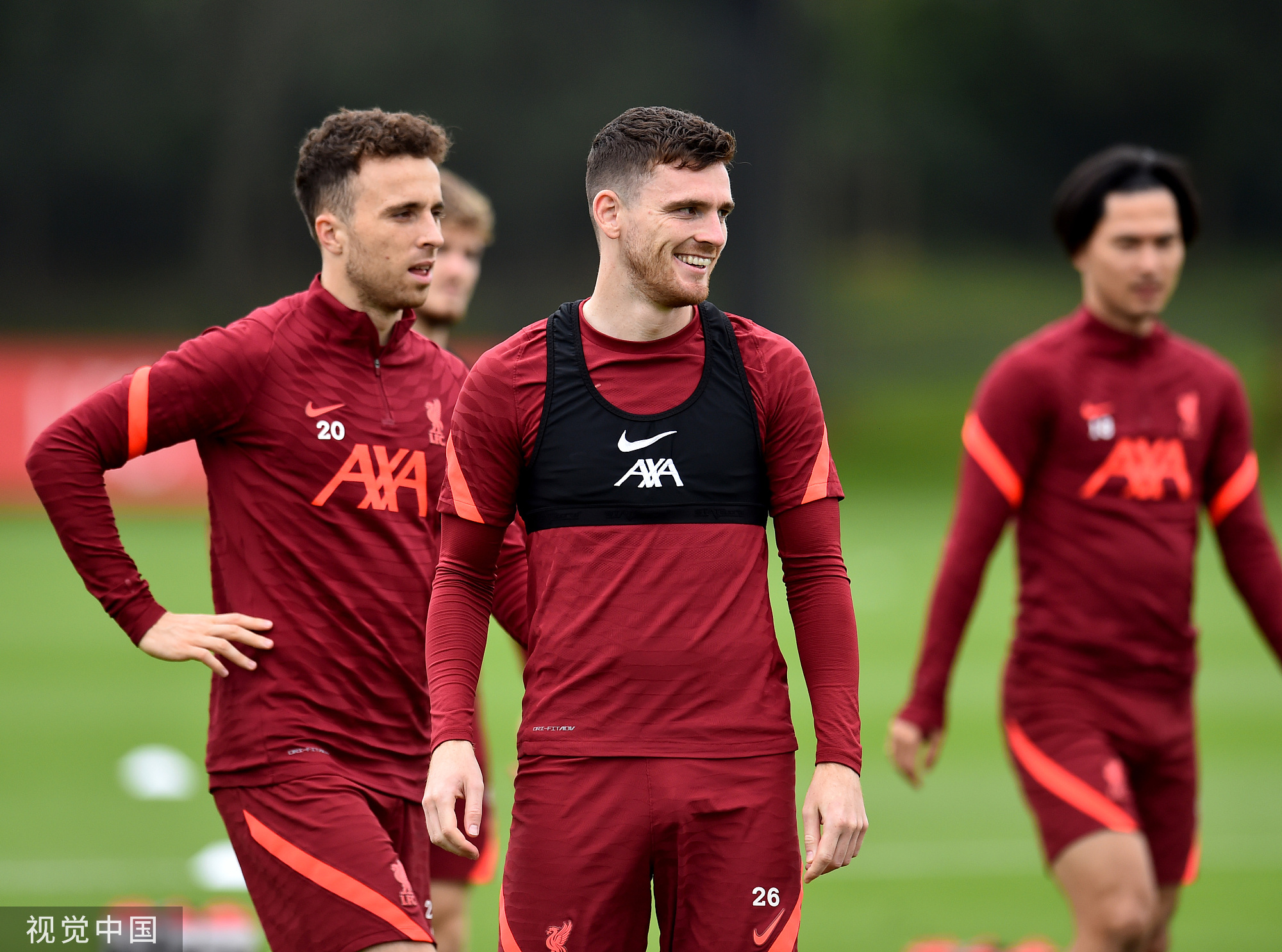 柔佛主帅：球员们在与申花的比赛中表现非常出色，我非常满意（柔佛主帅：对阵申花，球员发挥亮眼，我十分满意）