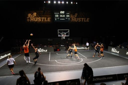 西裁委会主席：对金特罗的吹罚很满意，他能再执法皇马的比赛（西班牙裁判委主席称对金特罗判罚满意，将允许其再次执法皇马比赛）