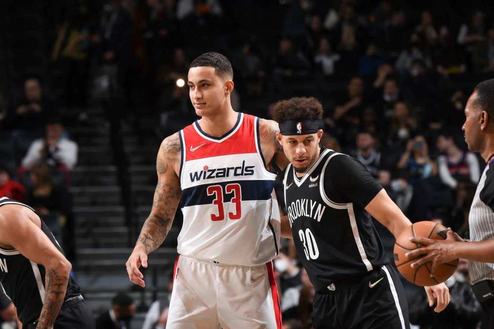 2-1，打爆日本张本智和，状态低迷连续丢分，邱党给对手上课（2-1，邱党技高一筹力克张本智和，对手状态起伏连丢分）