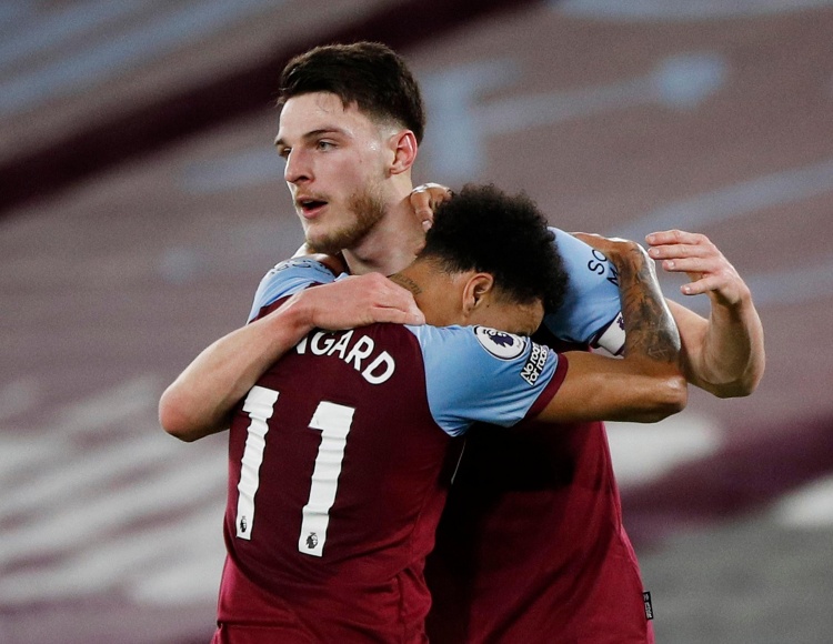 英超前瞻比分预测：利物浦VS桑德兰，柏林赫塔，热刺全部拿下！（英超前瞻及比分预判：利物浦迎战桑德兰，柏林赫塔与热刺全取三分）