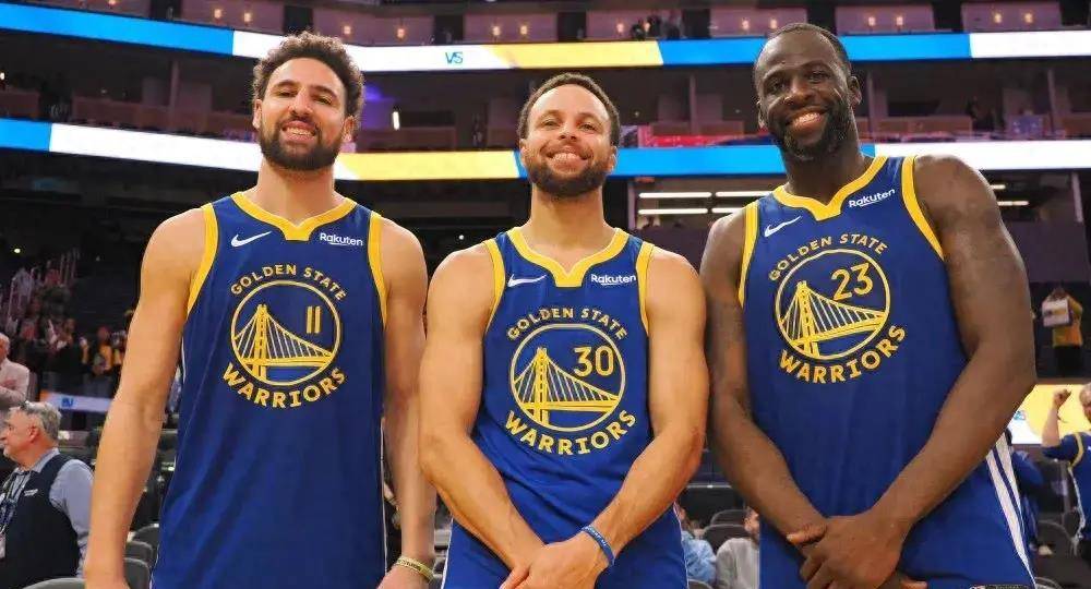 德转统计国家队出场时间前20：C罗、梅西前2，布冯、魔笛上榜（德转公布国家队出场时长TOP20：C罗、梅西包揽前二，布冯与莫德里奇在列）