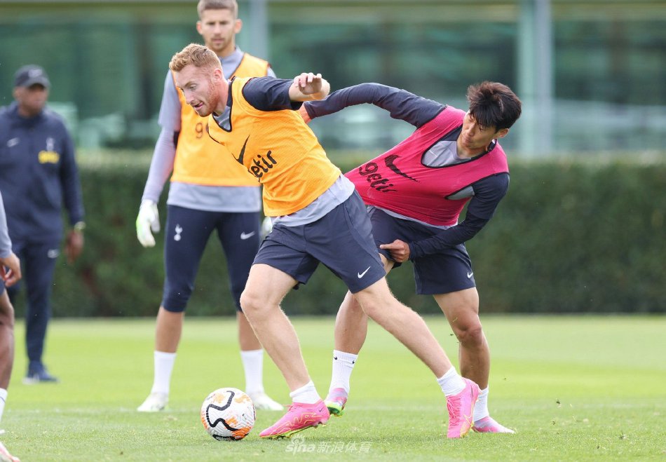 罗马诺：萨拉赫不会随队出战国际米兰（罗马诺：萨拉赫将无缘出战国际米兰）