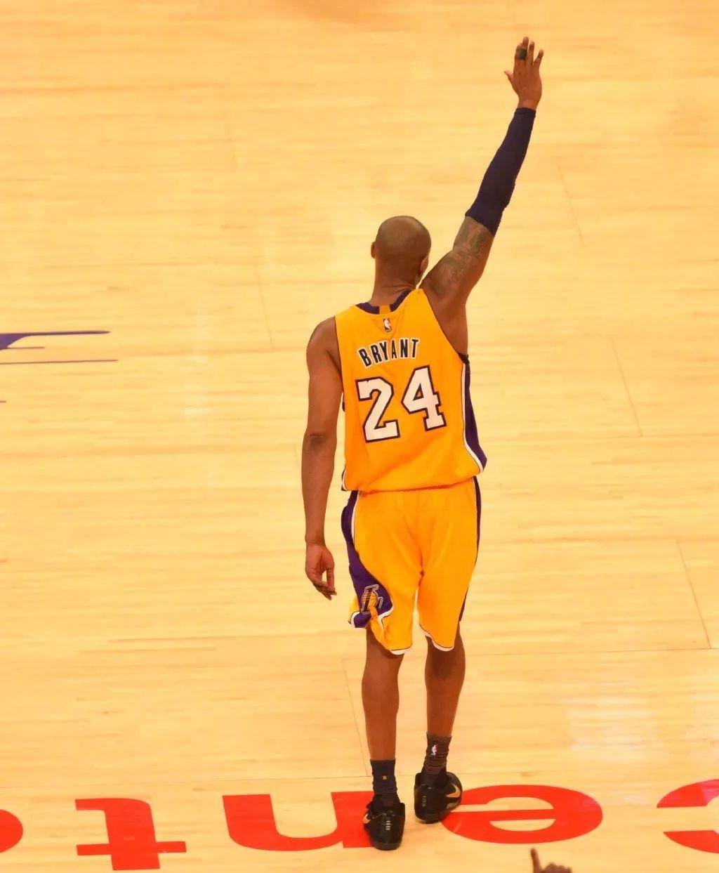 达维多维奇：离开沙特是因为老婆适应不了，家人比金钱更重要（达维多维奇：妻子难以适应沙特，我选择家人胜过金钱）