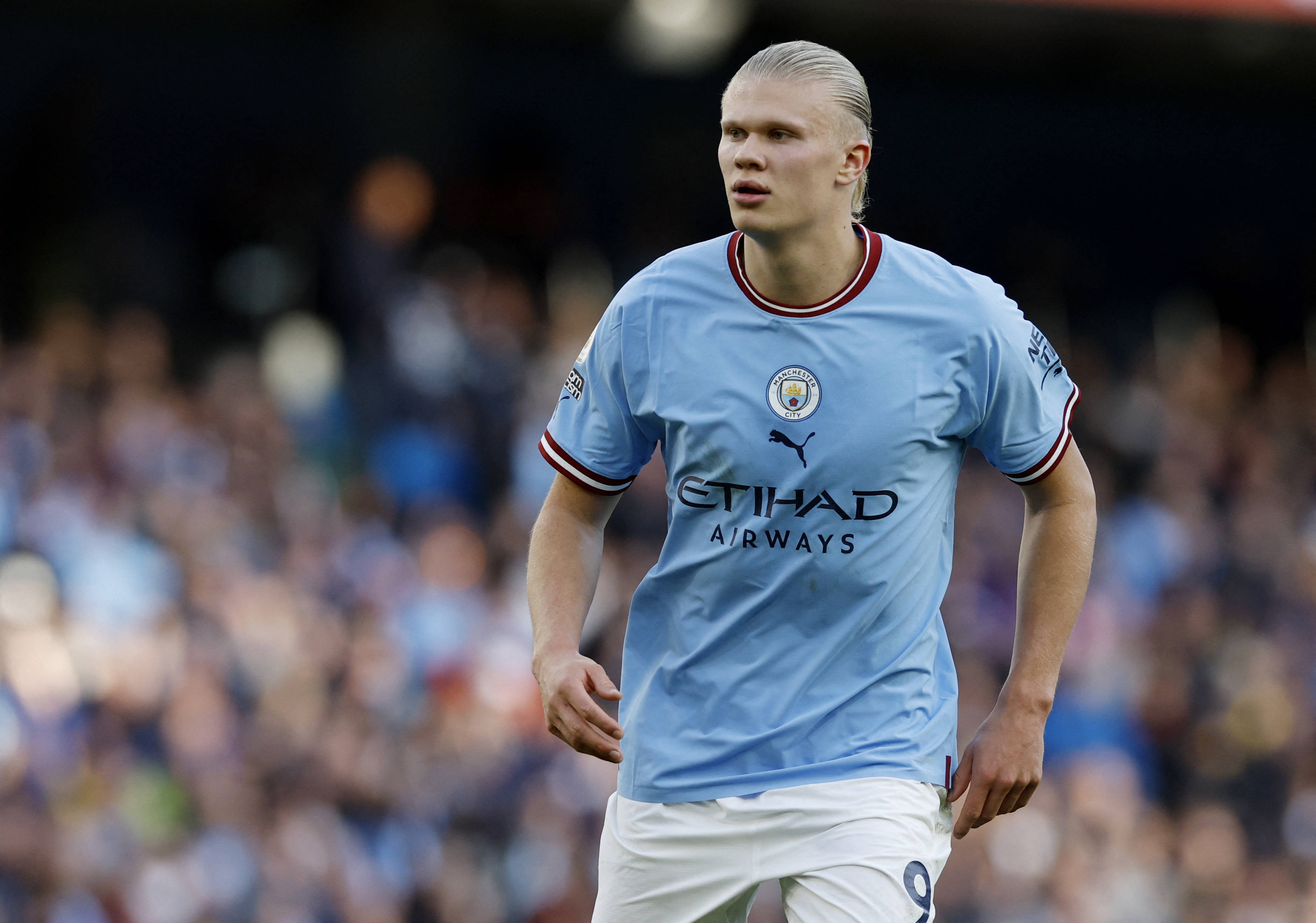 中国女足0-8惨败英格兰女足，张琳艳造险，斯坦韦戴帽（中国女足遭英格兰8-0横扫：张琳艳制造杀机，斯坦韦上演帽子戏法）