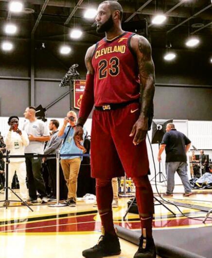 送出助攻，迪马尔科当选国米vs拉齐奥全场最佳球员（奉献助攻，迪马尔科荣膺国米战拉齐奥全场最佳）