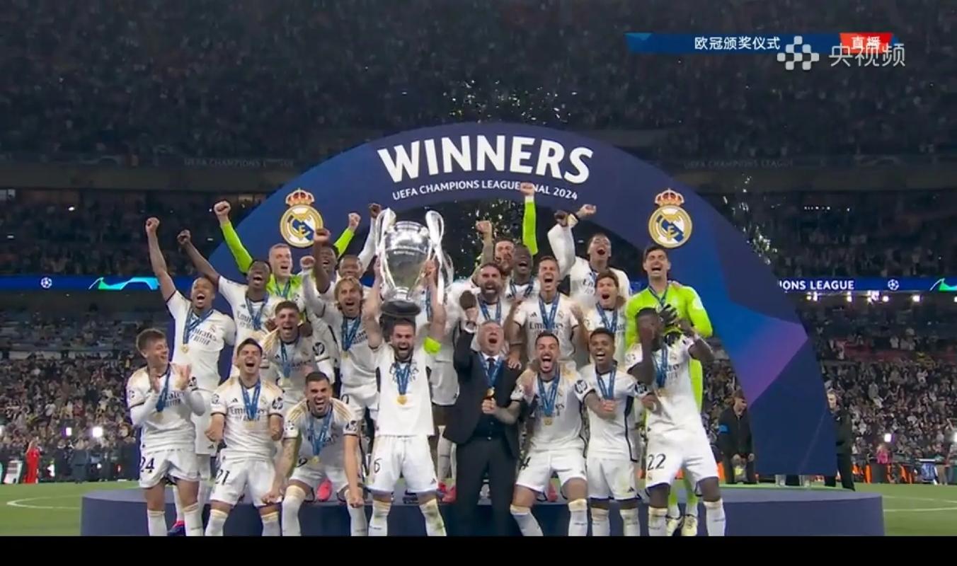 都体：尤文重新考虑引进扎卡；弗拉霍维奇有望出战佛罗伦萨（都灵体育报：尤文再评估引进扎卡，弗拉霍维奇有望出战佛罗伦萨）